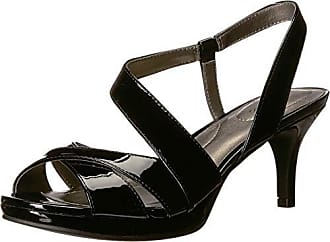 bandolino strappy heels