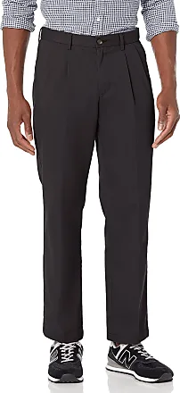 Essentials Men's Classic-Fit Wrinkle-Resistant Pleated Chino Pant :  : Clothing, Shoes & Accessories
