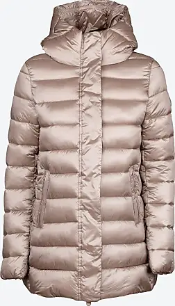 Piumino donna: come scegliere la giacca per l'inverno?