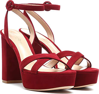 sandali rossi con tacco largo e plateau