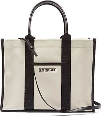 We found 5017 Tote Bags perfect for you. Check them out! | Stylight
