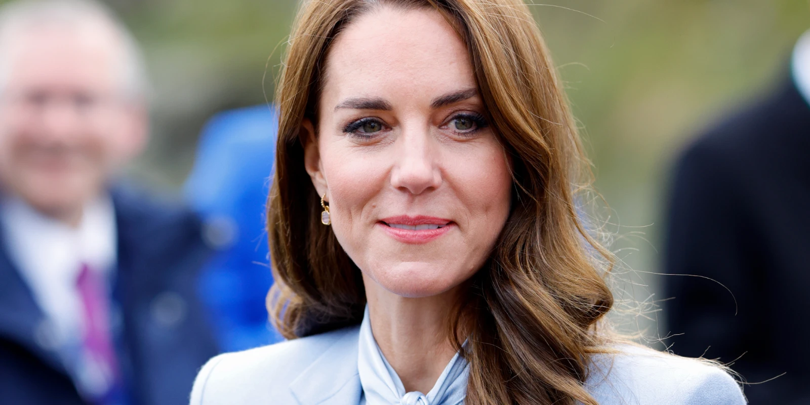 Kate Middleton just wore the most elegant blouse | Stylight