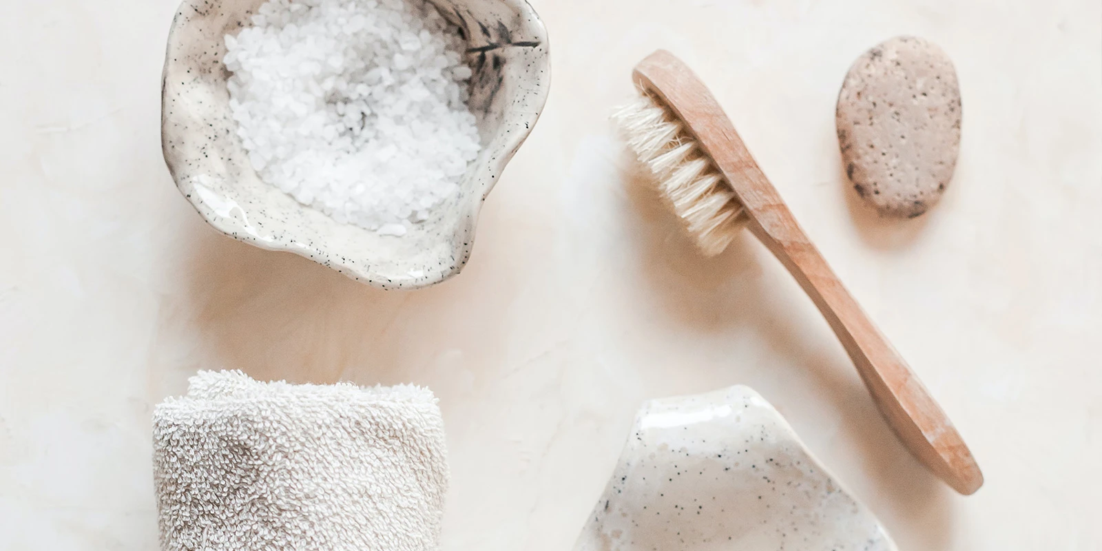 Cleaning Your Dry Brush: The Complete Guide