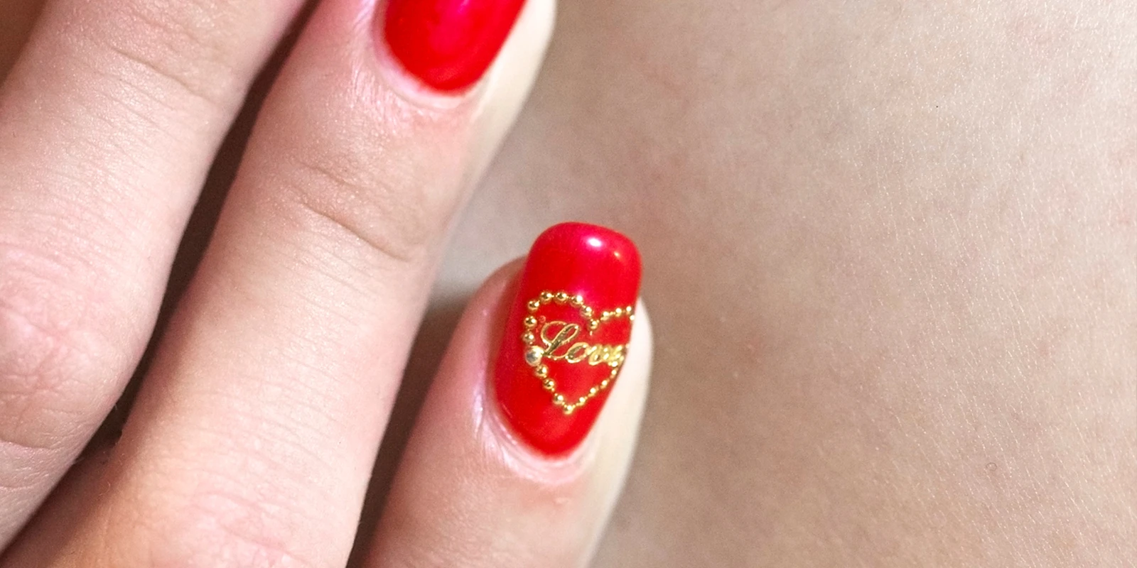 Nail art di San Valentino 2021: 15 idee da copiare