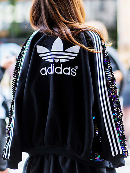 Felpa Adidas con logo: il must-have street style dell'autunno | Stylight