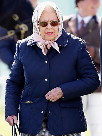 Why Queen Elizabeth's jacket is this season's trendiest item | Stylight