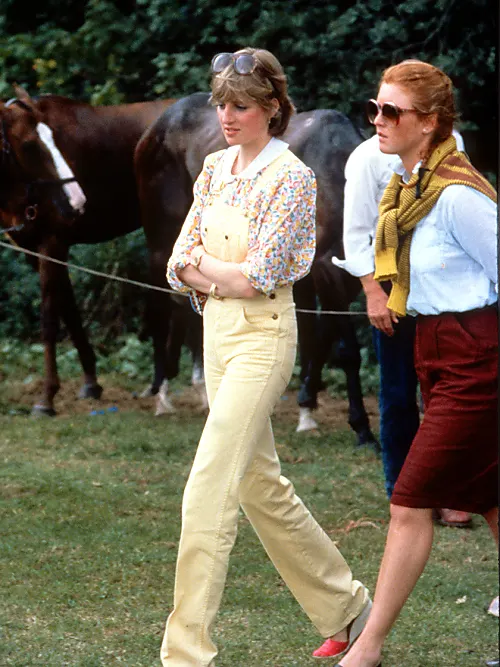 Emma Corrin or Princess Diana? The Crown's best outfits | Stylight