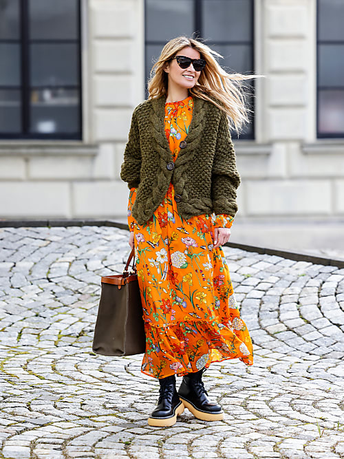 How to Wear Dresses in the Winter, According to 5 Fashion Experts