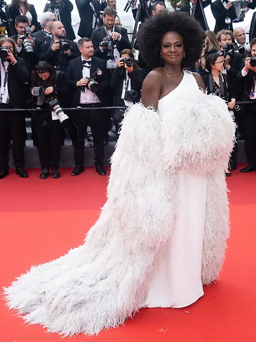 Cannes 2023 8 fashion moments we re obsessed with Stylight