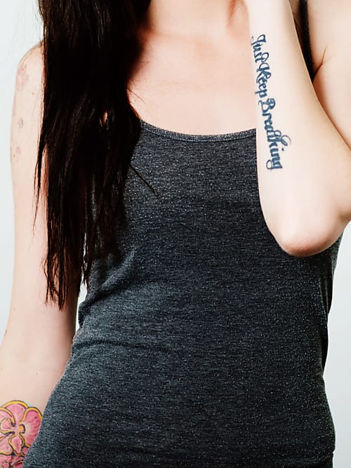 Weibliche Schutzengel Tattoos