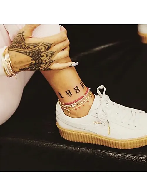 Rihanna Erased Her Last Memory Of Drake Relationship By Redoing Tattoo |  Boombuzz