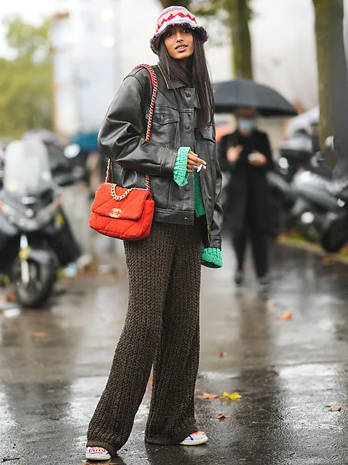 Mode femme automne/hiver tenue confortable avec un pantalon
