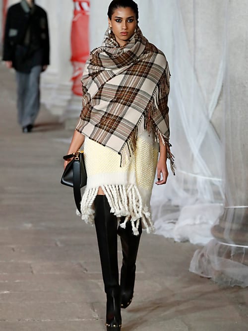Sfilata Louis Vuitton: look, borse scarpe autunno inverno 2023