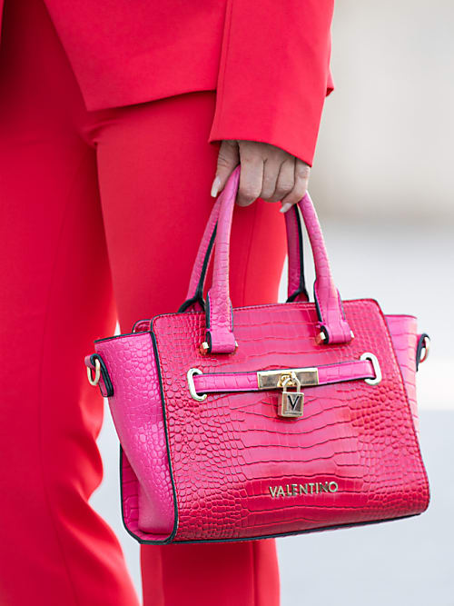 Valentino Taschen: Es gibt günstigere Alternative | Stylight