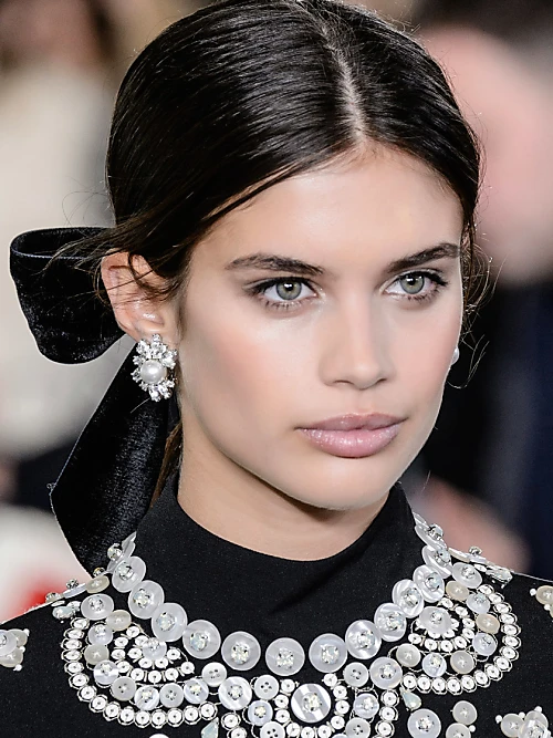 This Is Why Hair Ribbons & Bows Will Be Huge Next Season | Stylight ...