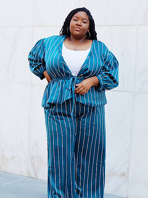 Steal her Style: Plus-Size Blogger 'From Head to Curve' | Stylight