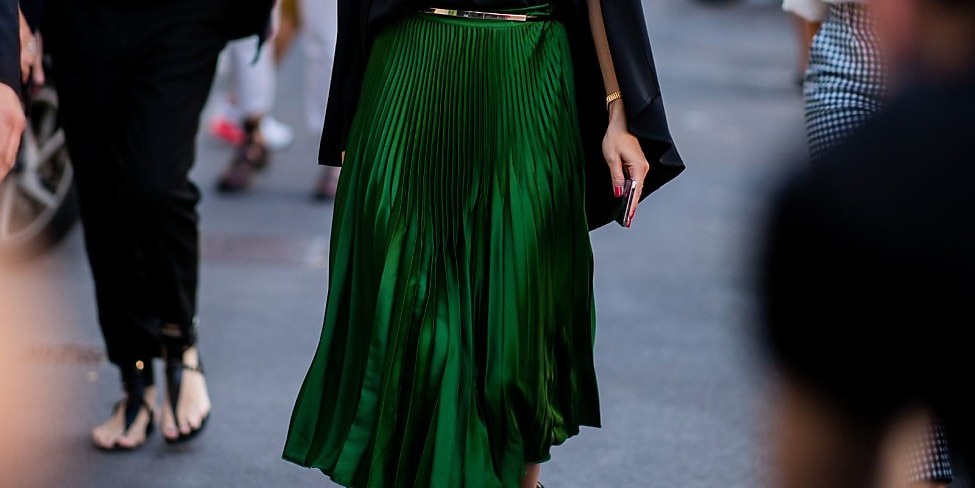 Emerald green will be the hottest colour of 2023 | Stylight