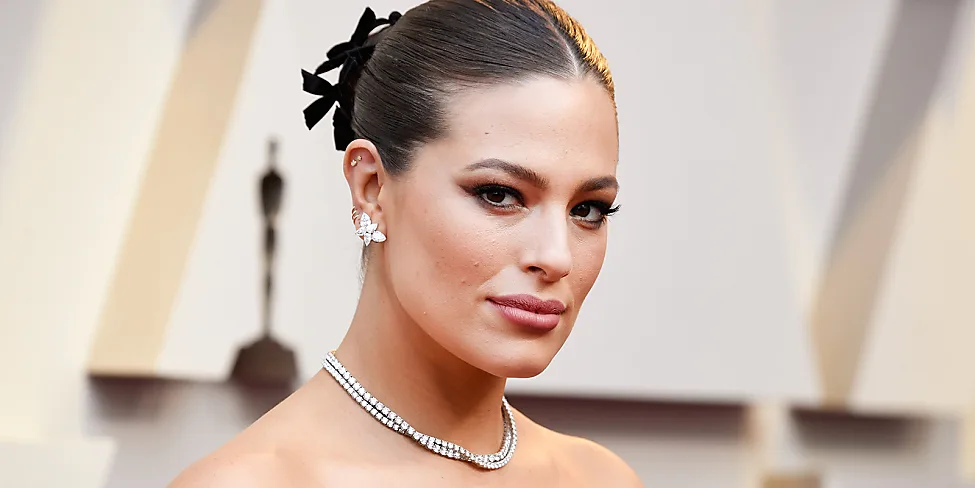 Ashley Graham is glowing in her latest pregnancy pic | Stylight