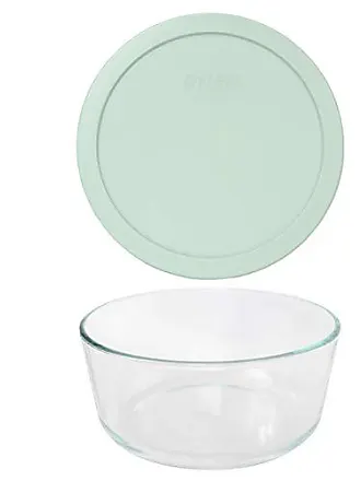 Pyrex (2) 7203 7-Cup Glass Bowls & (2) 7402-PC 6/7-Cup Bright Green Lids