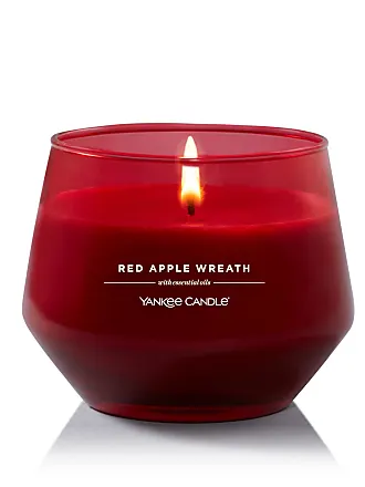 Yankee Candle : Signature Medium Jar Candle in Red Apple Wreath