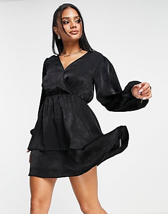 NA-KD tiered v back dress in black