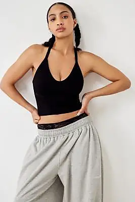Authentic] Urban Outfitters Out From Under Clarissa Seamless Bra Cami Top  in Black, Women's Fashion, Tops, Sleeveless on Carousell