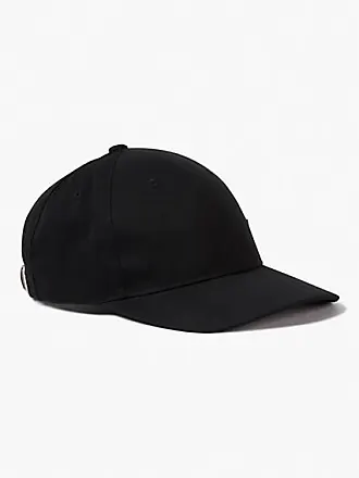 Votre casquette noire avec patchs pour adopter différents styles