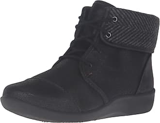 clarks women's lace up ankle boots