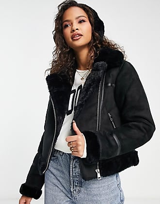 pull and bear black fluffy jacket