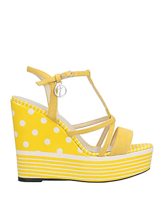 Yellow Wedges: up to −89% over 200 products | Stylight