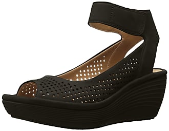 clarks ladies black wedge shoes