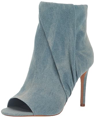 Vince Camuto Women's Evelanna Stacked Heel Bootie Ankle Boot, Golden  Walnut, 5 : : Clothing, Shoes & Accessories