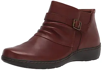 Hollis jasmine sale bootie clarks