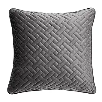 Pillows Now up to 50 Stylight