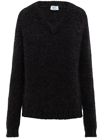 black v neck pullover sweater